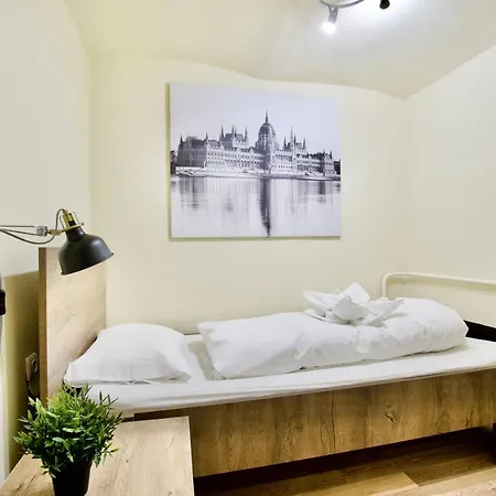 Ecostay Zoltan Street *