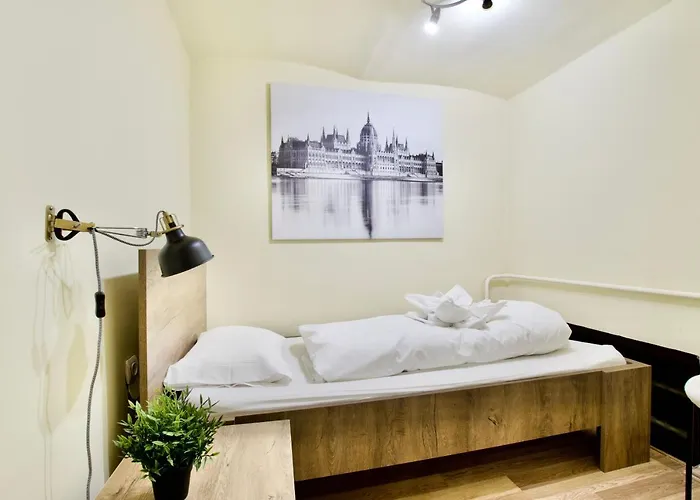Ecostay Zoltan Street *
